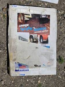 lot 80 image: Pair of New in Box Splashguards 544010