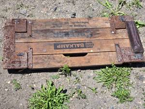 lot 85 image: Older Wooden Mechanics Creeper