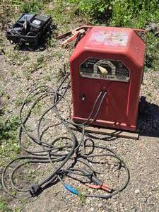 lot 87 image: AC-225-S Lincoln Welder