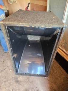 lot 90 image: Eden Electronics Auditorium Speaker - 38 Long, 28 Wide, 46 Tall - Missing Back Panel