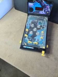 lot 121 image: Kong Table Top Pinball - Plays music but Batteries weak unable to test properly