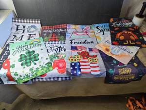 lot 131 image: Large Lot of 12x19 GardenYard Flags