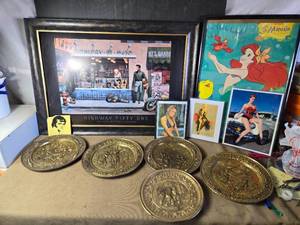 lot 151 image: Large Lot of Misc. Decor Items