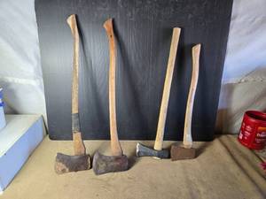 lot 152 image: Axes