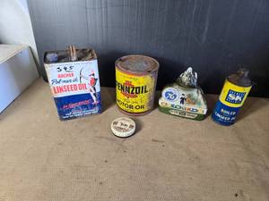 lot 162 image: Vintage Oil Can, Colorado Decanter, Linseed Oil Cans with some Contents
