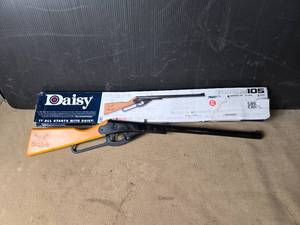 lot 193 image: Daisy Buck 105 BB Gun