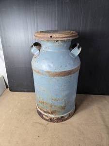 lot 208 image: Vintage Milk Can - Cover Stuck On