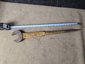 lot 234 image: Vintage Iron Workers Spud Wrench