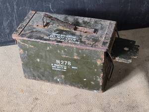 lot 261 image: Old Ammo Box