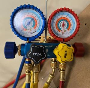 AC Service Gauge and Hose Set