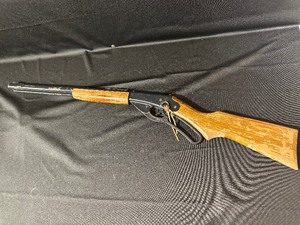 lot 61 image: Daisy Red Ryder BB Gun