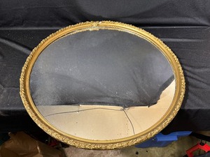 lot 130 image: Vintage Mirror 31 Diameter