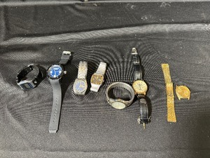 lot 105 image: Seven Wrist Watches