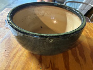 lot 175 image: Green Flowerpot
