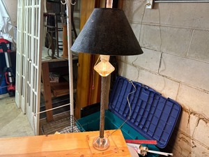 lot 173 image: Beautiful Vintage Table Lamp