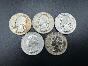 lot 11 image: Five Silver Washington Quarters 1938, 1942, 1964, 1964