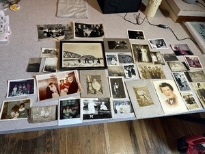 lot 209 image: Vintage Photos and Kodak Gold 200 35 MM Film 24 Exposures