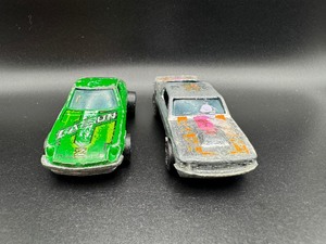 lot 45 image: Hot Wheels 1974 Mustang Stacker and 1976 Datsun 2 Whiz
