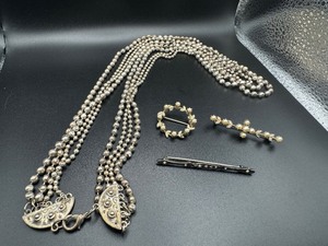 lot 255 image: Antique Waterfall Necklace with Beautiful Brooches