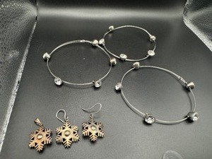 lot 263 image: Earrings, Pendant and Three Bracelets