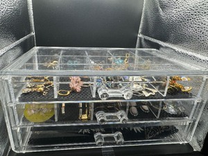 lot 270 image: Large Lot of Jewelry (Mostly Vintage) with Clear Three Drawer Storage Case