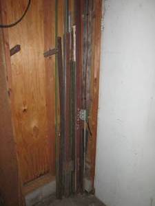 lot 22 image: (G) Metal Fence Posts and Other Len...