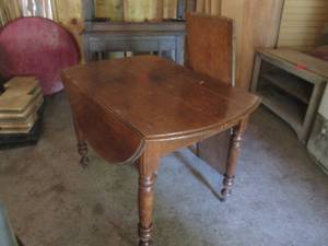 lot 44 image: (G) Vintage Wood Dining Room Table ...