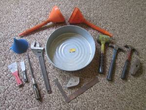 lot 58 image: (DLR) Assorted Hand Tools, Oil Pan...