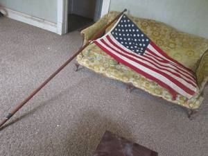 lot 60 image: (DLR) 32 x 58 Cloth American Fla...