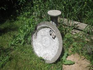 lot 89 image: (OUT) Vintage Concrete Bird Bath 2p...