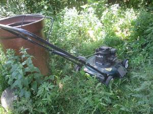 lot 95 image: (OUT) Murray Push Lawn Mower - Engi...