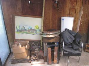 lot 99 image: (GRN) Assorted Misc Vintage and Oth...