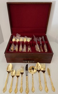 lot 22 image: Vintage ESTIA - Korea Gold Plated Flatware - Service for 8 - with Wooden Chest
