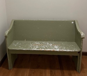 lot 30 image: Vintage Shabby Chic Chippy Paint Wooden Bench