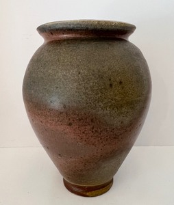 lot 185 image: Artisan Pottery Vase - Signed 2003