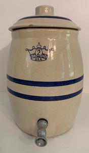 lot 72 image: ROBINSON RANSBOTTOM Blue Crown Water Crock