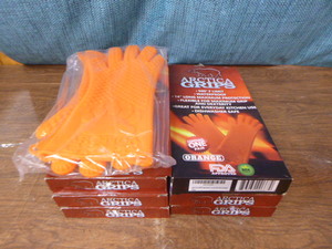 7 Pair of Artica Grips Silicone Heat Resistant Gloves