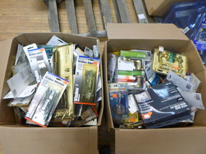 2 Boxes of DoorWindow Items