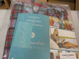 Alexander Del Rossa size Childrens Small Fuzzy PJs