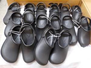 8 pair New Clogs size 535...