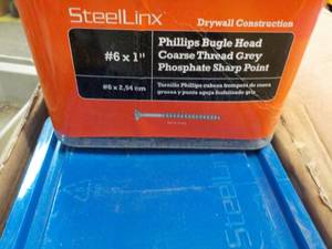 Steelinx Packaged Fasteners #6-1 6 x 5 lb. cartons Phillips Bugle Head Coarse Thread Gray Phosphate Sharp Point