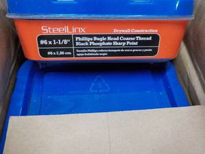 Steelinx Packaged Fasteners #6-1 18 20 x 1 lb. cartons Phillips Bugle Head Coarse Thread Gray Phosphate Sharp Point