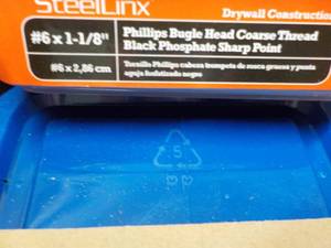 Steelinx Packaged Fasteners #6-1 18 20 x 1 lb. cartons Phillips Bugle Head Coarse Thread Gray Phosphate Sharp Point