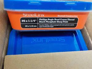 Steelinx Packaged Fasteners #6-1 14 20 x 1 lb. cartons Phillips Bugle Head Coarse Thread Gray Phosphate Sharp Point