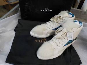 New Coach size 6M Soft Smooth Calf Suede Chalk Color Shoes