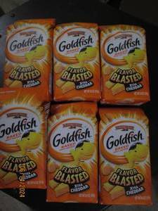 6 6.6oz bags of goldfish baked flavor blast best by date of 32024