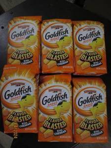6 6.6oz bags of goldfish baked flavor blast best by date of 32024