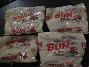 4 bags of pearsons bun maple vanilla bites best by date of 22024