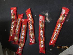 lot of 6 100 grand bars 2.2oz best by date of sept 2024