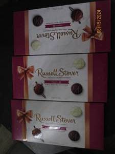 39,4 oz boxes of russel stovers truffles best buy date of march 2024